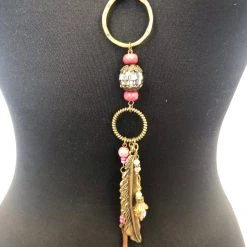 Iris & Rainbow Boutique #H597 The Light Of Pink Feather Necklace New Arrivals