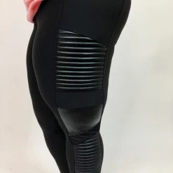 Iris & Rainbow Boutique #K757 Mix It Up Leggings