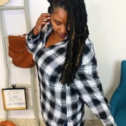 Iris & Rainbow Boutique #K864 Time For Plaid Button Down Top (WHITE/BLACK) New Arrivals