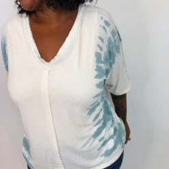 Iris & Rainbow Boutique #K762 Check My Blue Sides POL Top New Arrivals