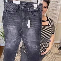 Iris & Rainbow Boutique #K151 Shade And Shadows Judy Blue Skinny Capri