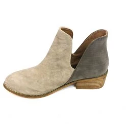 Iris & Rainbow Boutique #K727 Feeling Beige Boots New Arrivals