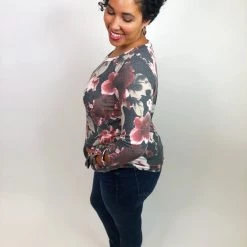 Iris & Rainbow Boutique #K688 Sparks Of Joy Floral Top