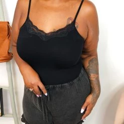 Iris & Rainbow Boutique #K811 Sierra's Lace Tank Top (Black)