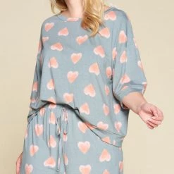 Iris & Rainbow Boutique #313 Sage Hearts Pullover Tops 23 Iris & Rainbow Boutique #313 Sage Hearts Pullover Tops