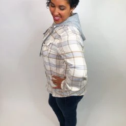 Iris & Rainbow Boutique #K694 Striped Flannel Top (BLUE) 24 Iris & Rainbow Boutique #K694 Striped Flannel Top (BLUE)