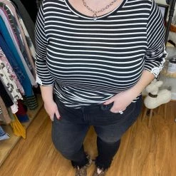 Iris & Rainbow Boutique #H173 Black Panther Frayed Hem Judy Blue Skinny Jeans