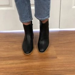 Iris & Rainbow #H97 Best Of All Black Booties New Arrivals