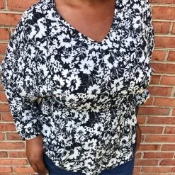 Iris & Rainbow Boutique #K676 Shades Of Black & White Floral Long Sleeve Top New Arrivals