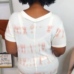 Iris & Rainbow Boutique #K806 Between The Roses POL Top