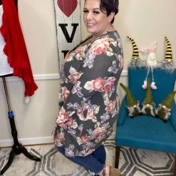 Iris & Rainbow Boutique #H737 A Sense Of Peace Floral Cardigan