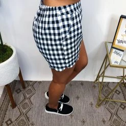 Iris & Rainbow Boutique #M596 Plaid Scallop Shorts