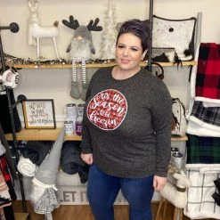 Iris & Rainbow Boutique #H94 Tis The Season To Be Freezin T-Shirt New Arrivals