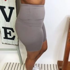 Iris & Rainbow Boutique #M276 Free Expression Biker Shorts (Heather)