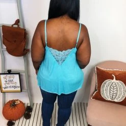 Iris & Rainbow Boutique #K987 Secrets Of The Lace POL Top (Aqua)