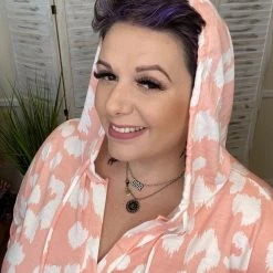 Iris & Rainbow Boutique New Arrivals #J922 Don't Be A Peach Hooded Top