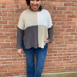 Iris & Rainbow Boutique #H158 Elegant Color Block Sweater New Arrivals
