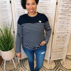 Iris & Rainbow Boutique #J809 Heart On The Line Top