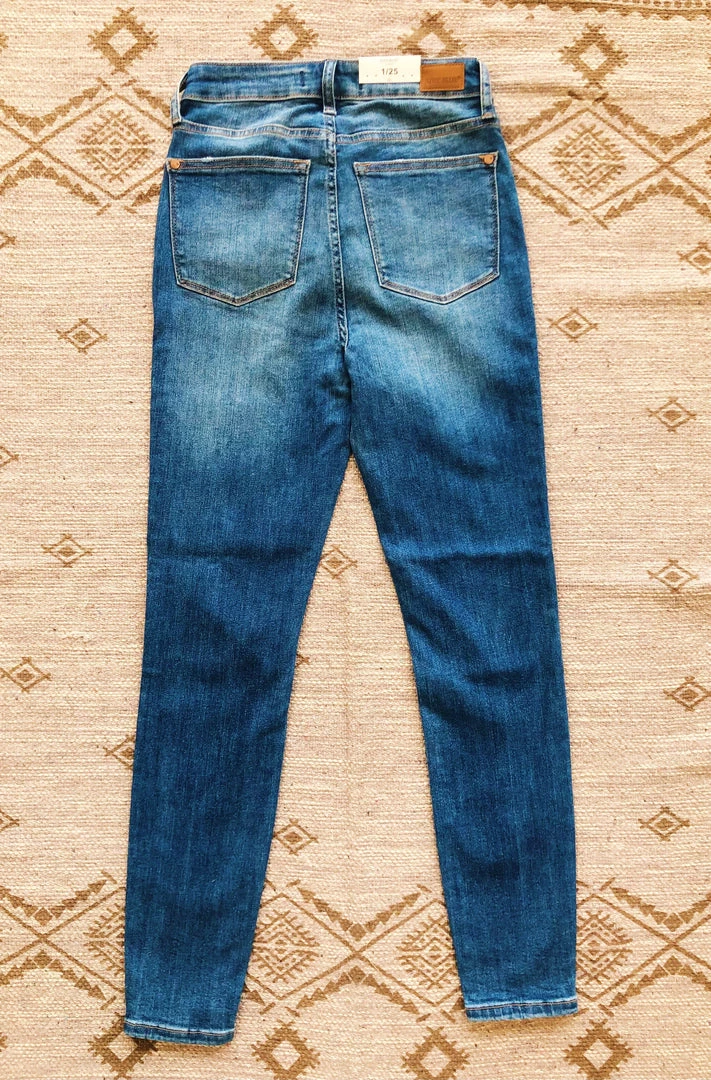 Iris & Rainbow Boutique New Arrivals #K524 Eyes On Me Tummy Control Judy Blue Jeans 9 Iris & Rainbow Boutique New Arrivals #K524 Eyes On Me Tummy Control Judy Blue Jeans