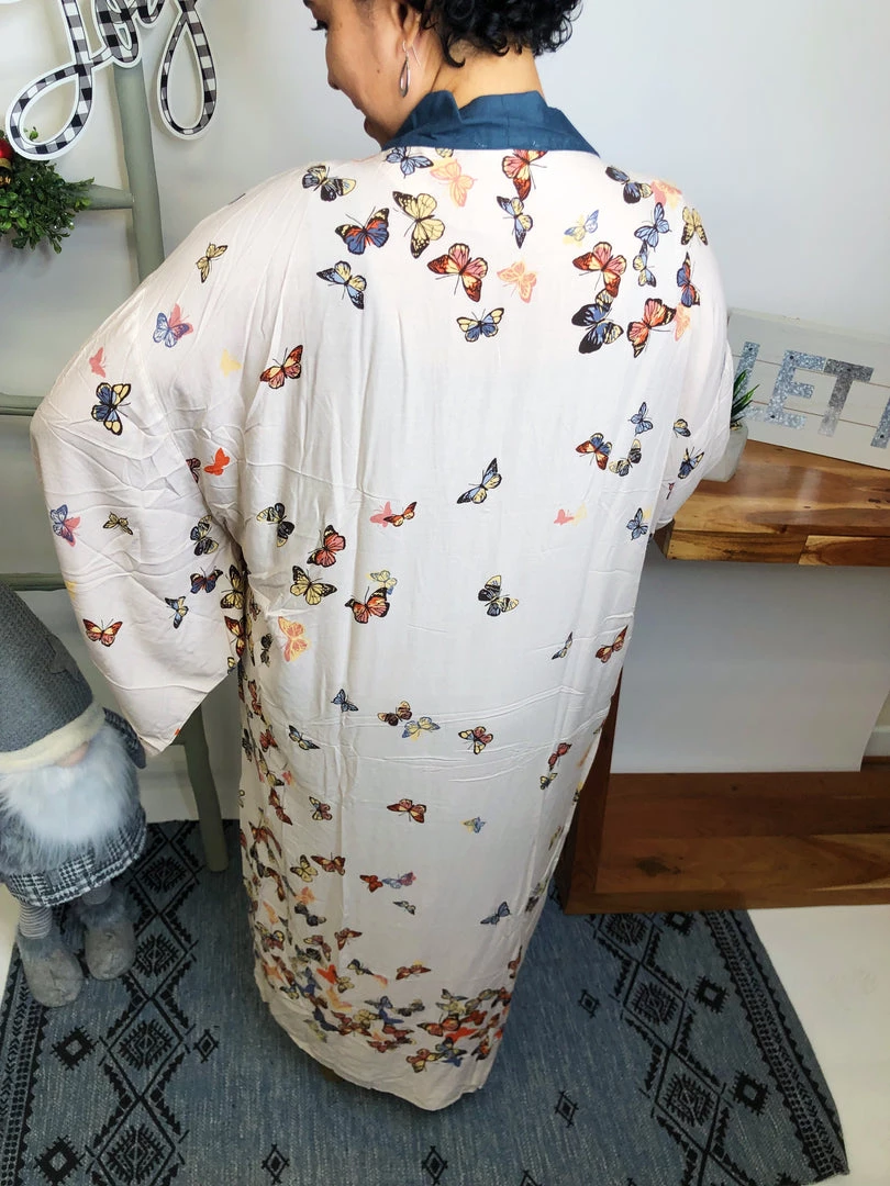 Iris & Rainbow Boutique #L564 Aesthetic Dream Butterfly Kimono 6 Iris & Rainbow Boutique #L564 Aesthetic Dream Butterfly Kimono