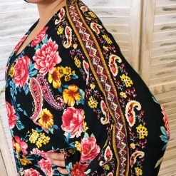 Iris & Rainbow Boutique #K84 Keep A Secret Floral Kimono (Black)