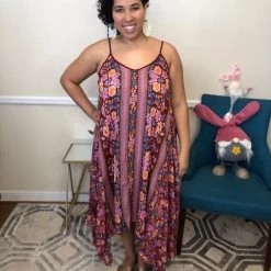 Iris & Rainbow Boutique New Arrivals #H916 A Walk On The Beach Floral Dress