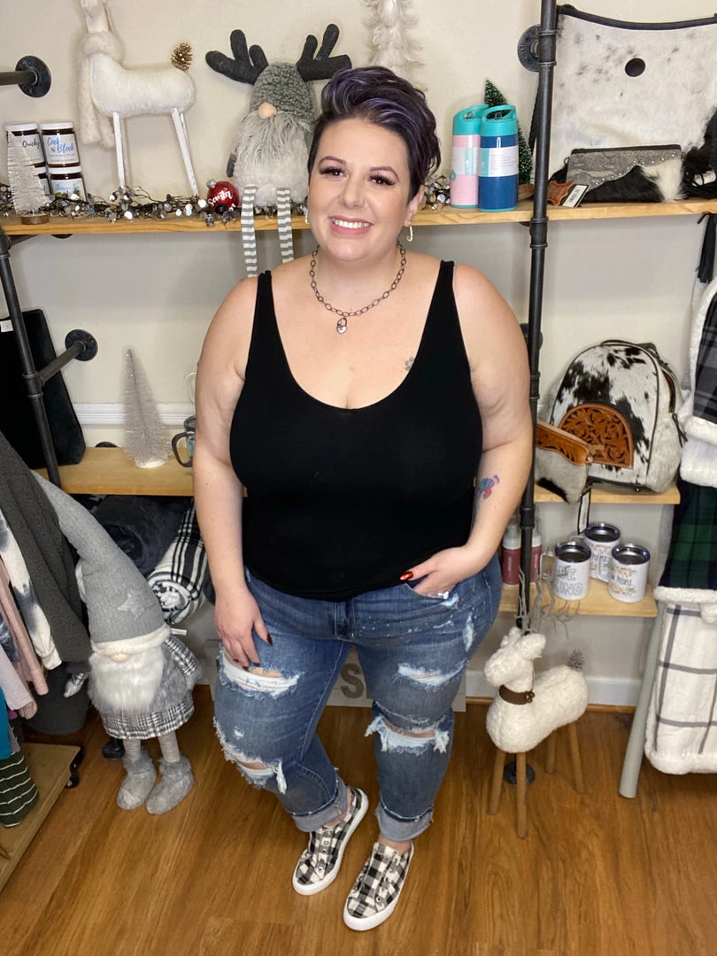 Iris & Rainbow Boutique #81 Beach Splash Judy Blue Boyfriend Jeans 3 Iris & Rainbow Boutique #81 Beach Splash Judy Blue Boyfriend Jeans