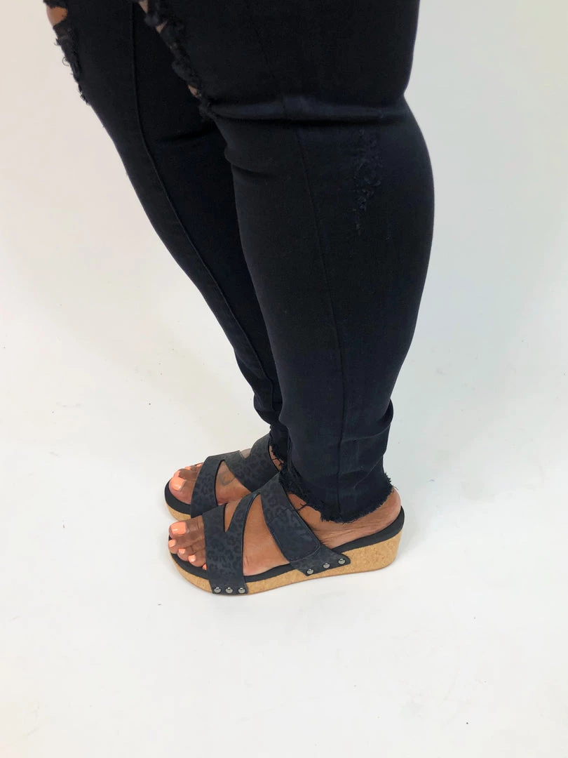 Iris & Rainbow Boutique #K754 Look So Perfect Distressed Judy Blue Skinny Jeans New Arrivals 14 Iris & Rainbow Boutique #K754 Look So Perfect Distressed Judy Blue Skinny Jeans New Arrivals