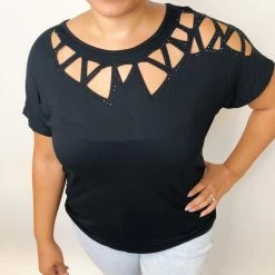 Iris & Rainbow Boutique #K519 Through Glass And Stones Top