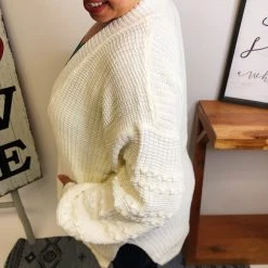 Iris & Rainbow Boutique #L644 Pretty World Cardigan (Ivory)