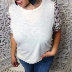 Iris & Rainbow Boutique #M449 Chasing After You Top New Arrivals