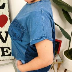 Iris & Rainbow Boutique #M738 It's All About The Details Top