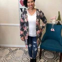 Iris & Rainbow Boutique #H737 A Sense Of Peace Floral Cardigan