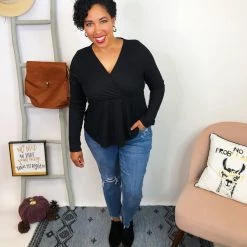 Iris & Rainbow Boutique New Arrivals #K770 Take A Knee Judy Blue Girlfriend Jeans 38 Iris & Rainbow Boutique New Arrivals #K770 Take A Knee Judy Blue Girlfriend Jeans