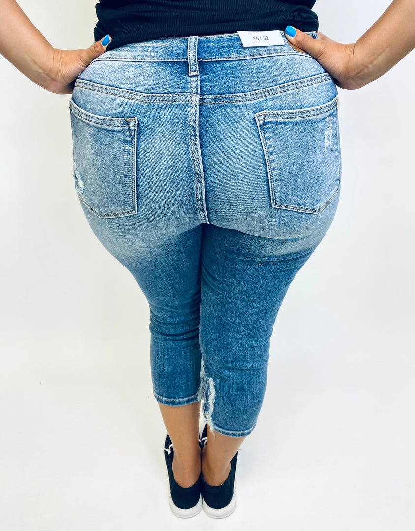 Iris & Rainbow Boutique #K442 Run The World Judy Blue Skinny Capri 5 Iris & Rainbow Boutique #K442 Run The World Judy Blue Skinny Capri