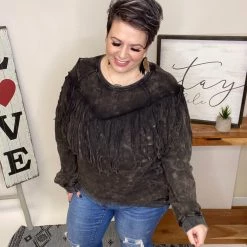 Iris & Rainbow Boutique New Arrivals #L544 Bend The Trend Top