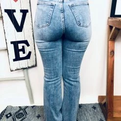 Iris & Rainbow Boutique #M163 Hips Don't Lie Slim Bootcut Judy Blue Jeans