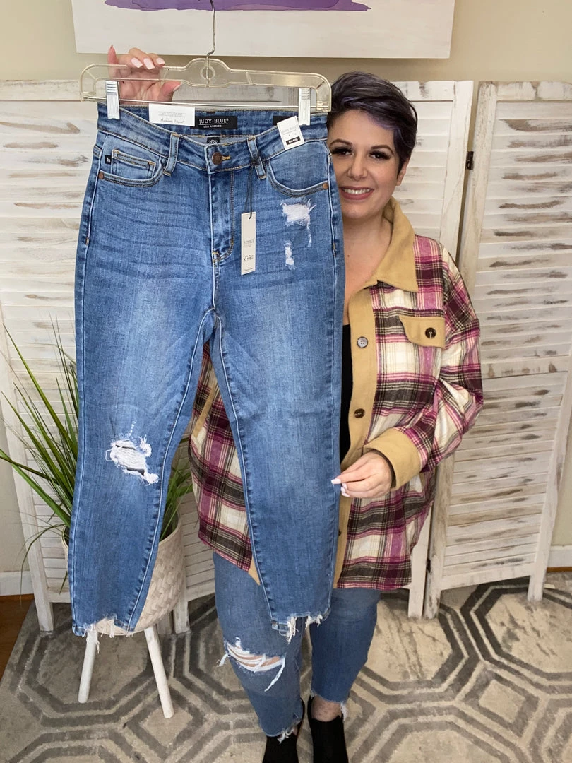Iris & Rainbow Boutique New Arrivals #K770 Take A Knee Judy Blue Girlfriend Jeans 10 Iris & Rainbow Boutique New Arrivals #K770 Take A Knee Judy Blue Girlfriend Jeans