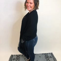 Iris & Rainbow Boutique New Arrivals #K730 Going Steady Pocket Scarf (Black)