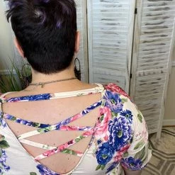 Iris & Rainbow New Arrivals #J938 Don't Cross Me Floral Top