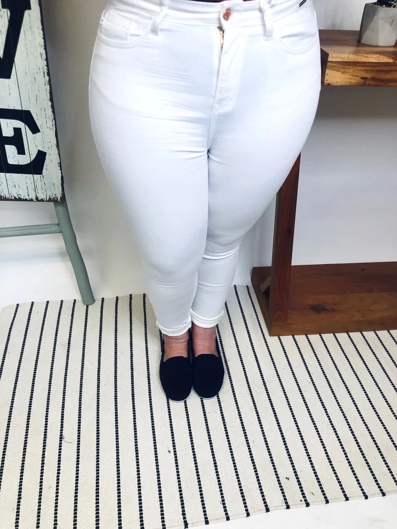 Iris & Rainbow Boutique #M316 Stealing Hearts Skinny Fit White Judy Blue Jeans New Arrivals 4 Iris & Rainbow Boutique #M316 Stealing Hearts Skinny Fit White Judy Blue Jeans New Arrivals