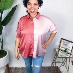 Iris & Rainbow Boutique #M552 Kiss My Lips Top New Arrivals