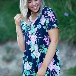 Boutique Simplified New Arrivals Digital Floral Short Sleeve Top