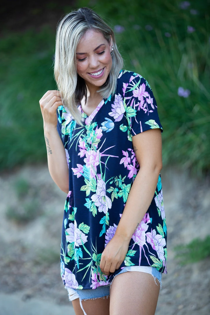 Boutique Simplified New Arrivals Digital Floral Short Sleeve Top 3 Boutique Simplified New Arrivals Digital Floral Short Sleeve Top