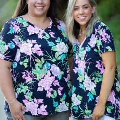 Boutique Simplified New Arrivals Digital Floral Short Sleeve Top 17 Boutique Simplified New Arrivals Digital Floral Short Sleeve Top