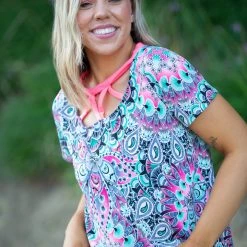 Boutique Simplified Psychedelic Paisley Criss Cross Top