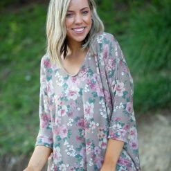 Boutique Simplified Cappuccino Floral 3/4 Sleeve Top