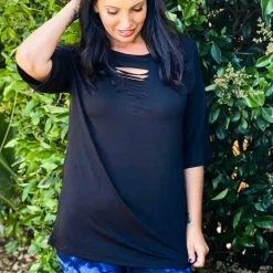 Boutique Simplified Laser Cut Tunic In Black