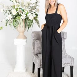 Boutique Simplified Surrender - Black Jumper