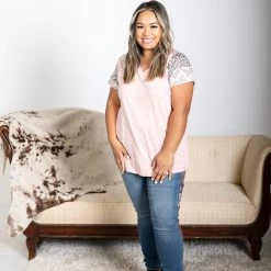 Boutique Simplified Keep Me Close Short Sleeve